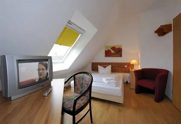 호텔 Rhein Neckar 24h Self Check-in 3*